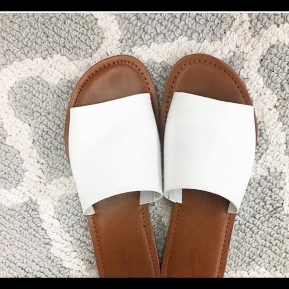 Women's Bertina Slide Sandals -white - Picture 4 of 5